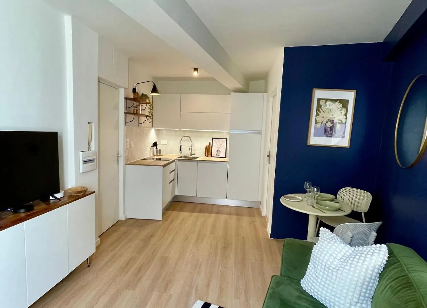 Апартаменты Cosy 1 Bedroom Place Massena Ницца Франция